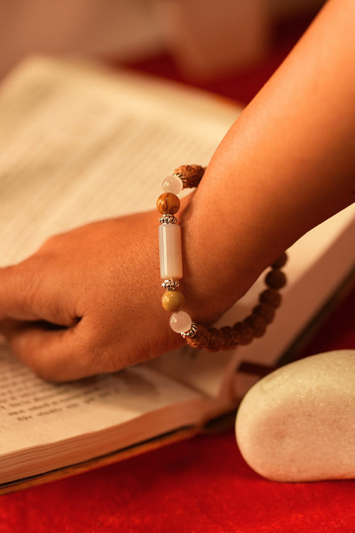 Vrashabh Rashi Bracelet Lab Certified Taurus Zodiac Stone & Rudraksha